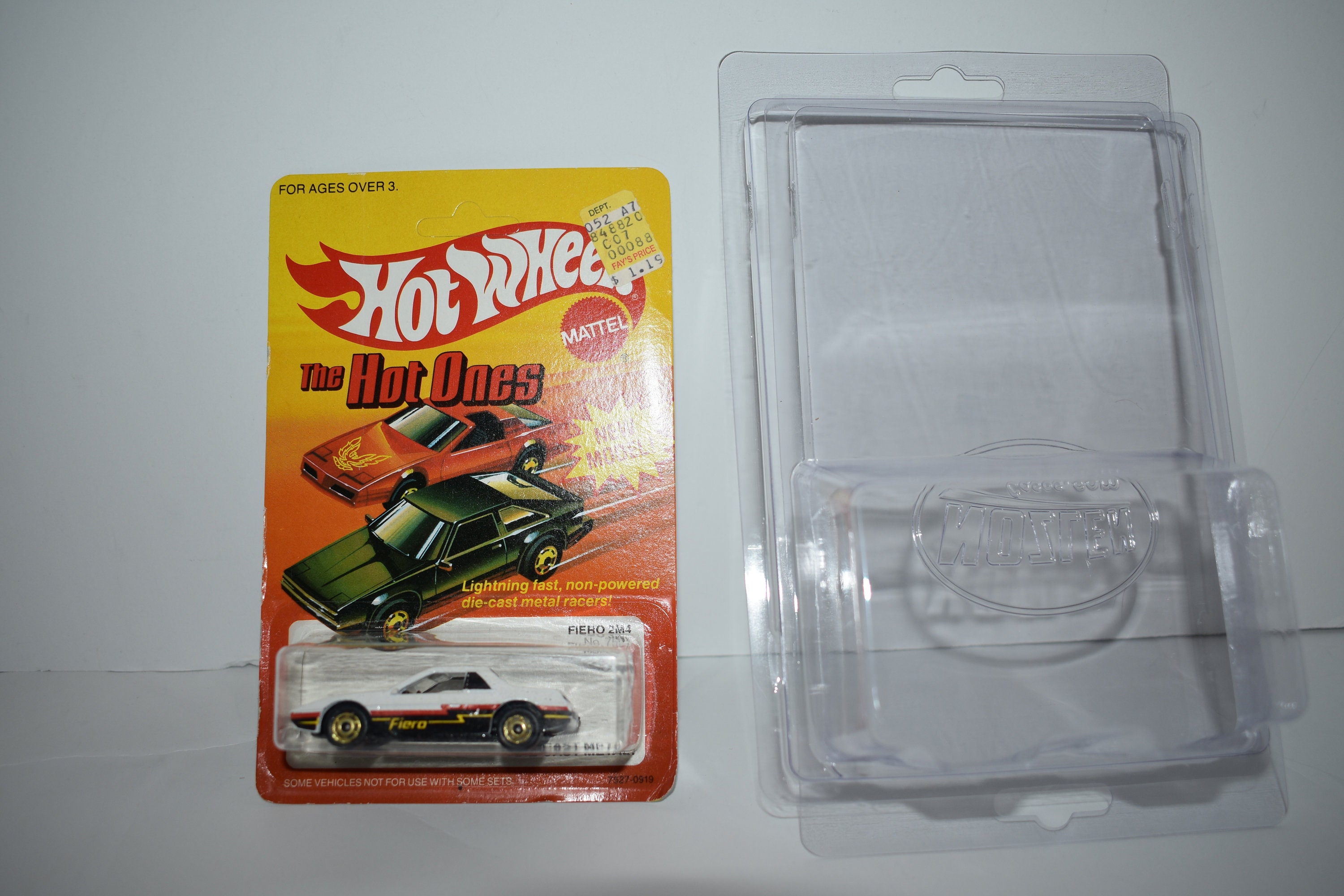 Hot Ones 7527 Pontiac Fiero 2M4 