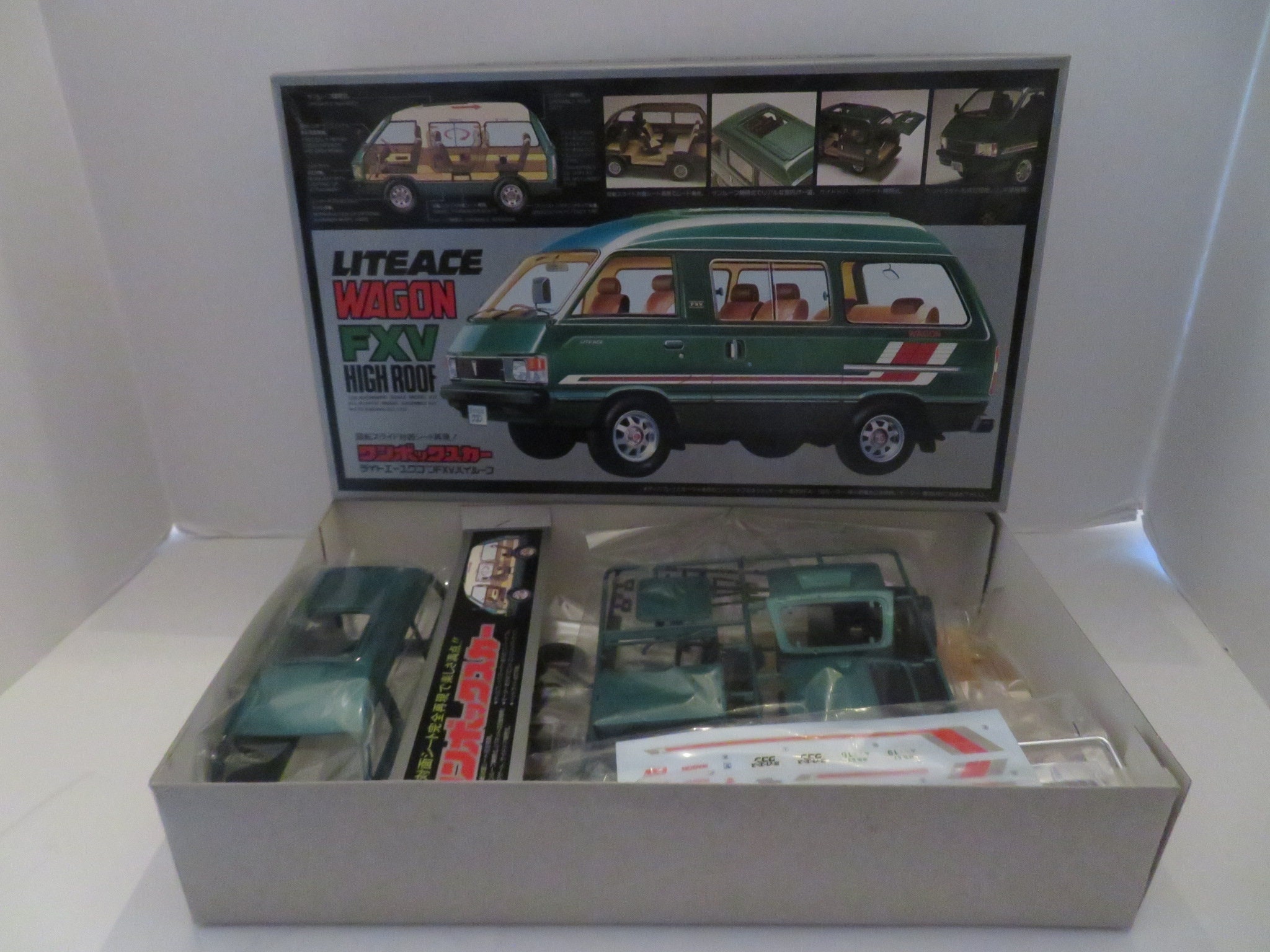 1/24ニットー日東トヨタライトエースFXVハイルーフカスタム送料無料