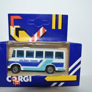 Corgi Holiday Tours Passenger Bus Coach Blue & White 1984 Sealed