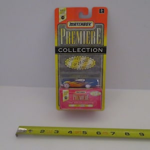 Matchbox Premiere Hot Rod Collection 1957 Ford T-Bird Blue w/Flames 1997 MOC