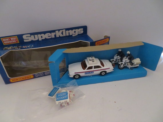 Matchbox Super Kings K 66 Jaguar XJ 12 Police Patrol Set Complete