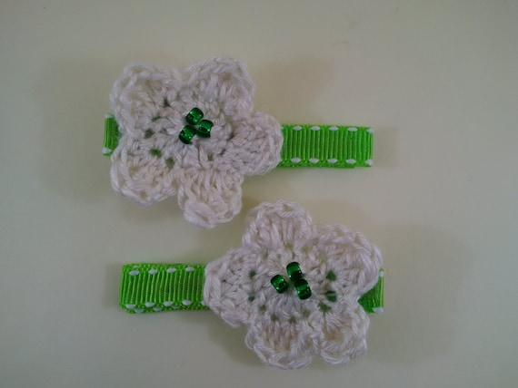 Set of Crochet Flower Hair Clips in White and Green