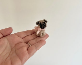 Tiny needlefelt pug, needlefelt dog, miniature dog, ready to post