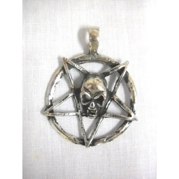 Satanic Occult PENTAGRAM with Human SKULL Center Hand Cast Pewter Pendant on Adjustable Cord Necklace Ritual Evil 5 Point Pentagram Star