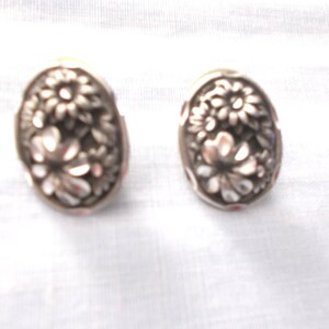 Sunflower Flower Floral Blooms with Leaves Oval Cast American Pewter Stud Post Pair of Earrings