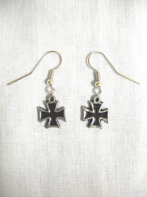 Maltese Cross With Black Inlay IRON CROSS Charms Pewter Dangling