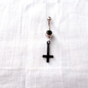 Satanic Occult INVERTED CROSS Black Enamel Pewter Charm On Black Gem CZ 14g Belly Ring Barbell Body Jewelry