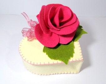 PDF pattern -  Heart box felt - Roses felt basket   - Felt Flowers - Felt basket - Christmas Home decor -
