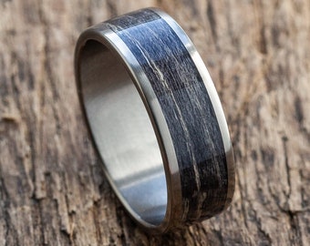 Black Titanium Recycled Skateboards Ring - Extra durable - Wooden ring - Minimalist -  Wedding ring Waterproof - Gift Idea - Modern - Gray