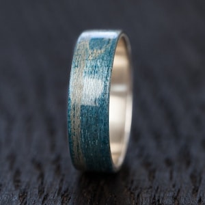 Silver Skateboard Ring - Bentwood - Blue - Wooden ring -  Recycled Skateboard Ring -  Wedding Ring - Waterproof wooden ring - Gift