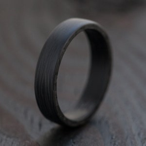 カーボンファイバーリング - ブラックリング - 記念日のギフト - 結婚指輪 - カーボンリング - ボーイフレンドへのギフト - メンズリング - プロミスリング - ダークリング