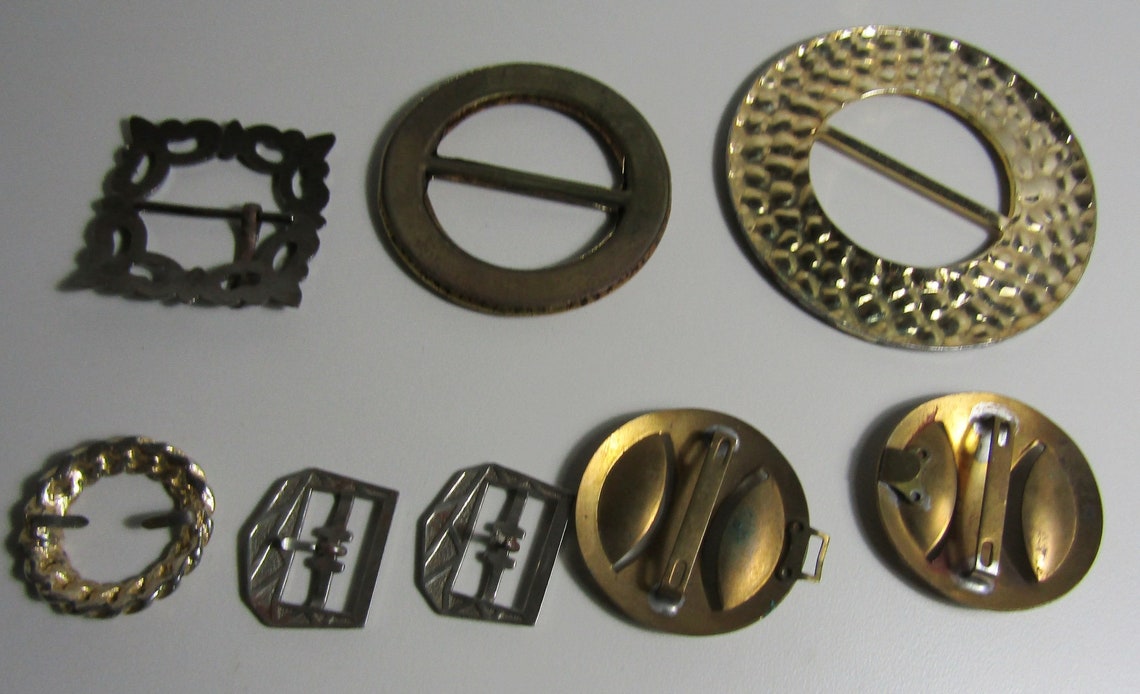 8 vintage belt buckles for crafting sewing Etsy