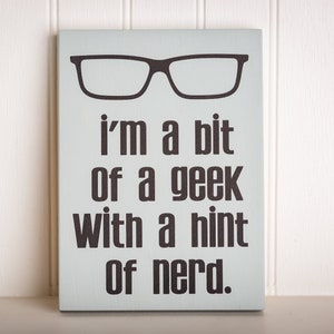 Geek Girl Sign - Nerd Room Decor - Geek Decor - Geek Gift - Nerdy Office Art - Techy Cubicle Decor - STEAM Decor - Geek Wall Hanging - Nerdy