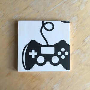 Video Game Controller - Gamer Gift - Gamer Room Decor - Gamer Sign - Gamer Party Decor - Video Game Decor - Video Game Art - Gamer Room Sign