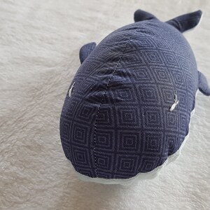 Doudou Baleine Franky Tomy - Jeu De Tissus à Tirer - Éveil Sensoriel Bébé