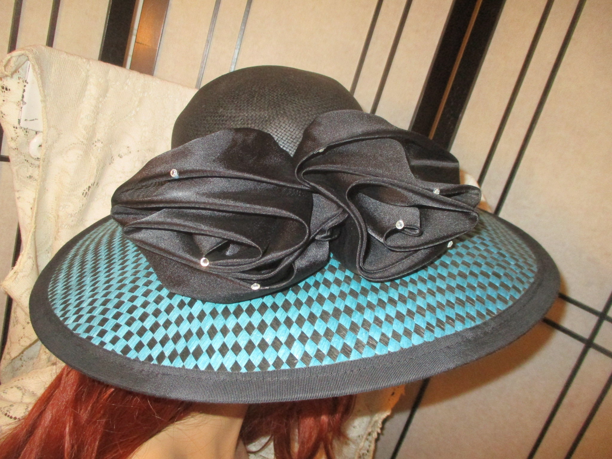 Sonni San Francisco Turquoise & Black Wide Brim Hat Vintage 1980s Navy Blue Wide Brim Felt Hat, Gold Flowers  main image 3