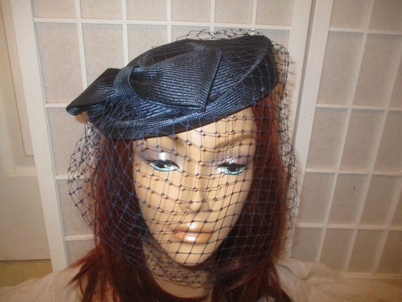 Vintage Marida Navy Straw Hat With Veil - Etsy display picture 3