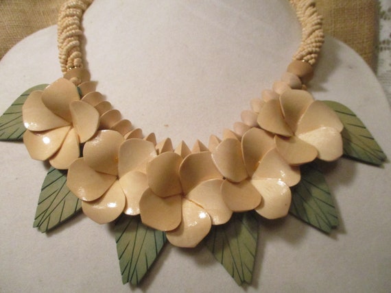 carved wood flower necklace - image 1
