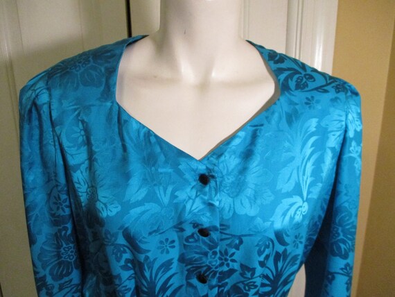 Liz Claiborne silk damask peplum blouse - image 4