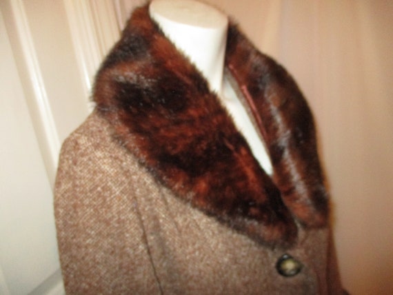 F.L. Malik tweed coat with faux mink collar - image 4