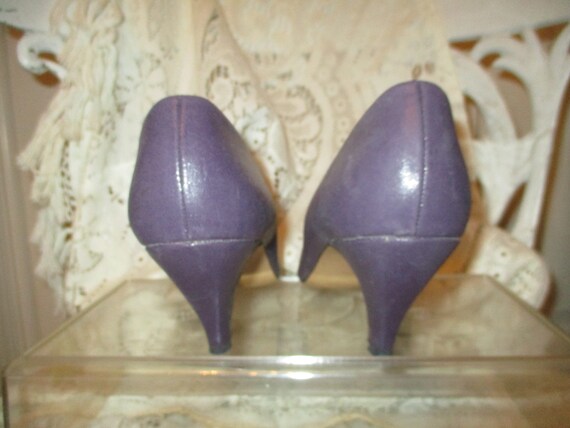 connie faux leather purple pumps 7 - image 7