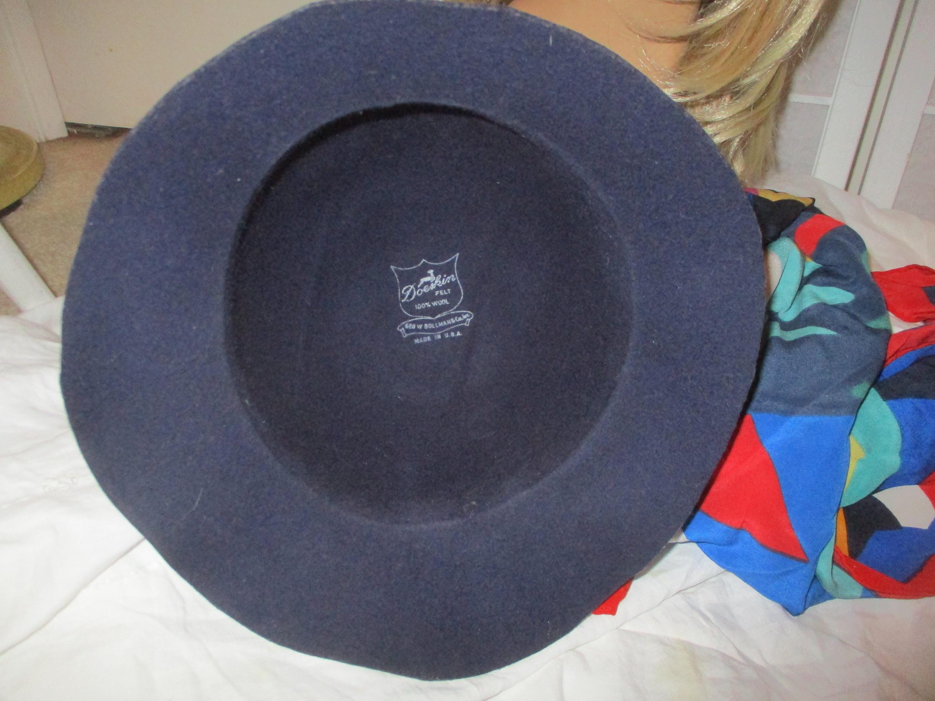 Geo W Bollman Vintage Art Deco Doeskin Navy & Red Wool Felt 