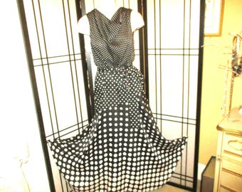 banana republic black and white polka dot dress Banana Republic Polka Dot Dress  WISI-Oi