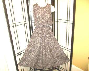 danny & nicole sleeveless floral fit & flare dress BNWT Danny And Nicole Fit And Flare Dress Sleeveless Blue Floral
