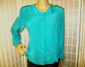 Blusa de seda con botones vintage de Silktrends, Ltd.