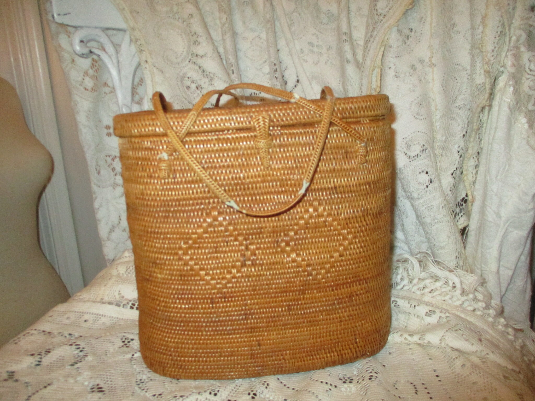 Vintage Lidded Basket Purse - Raleigh Vintage