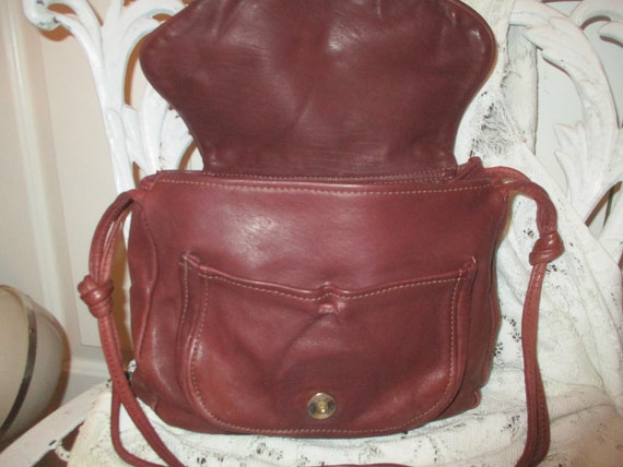 Sinikka leather shoulder bag - image 10