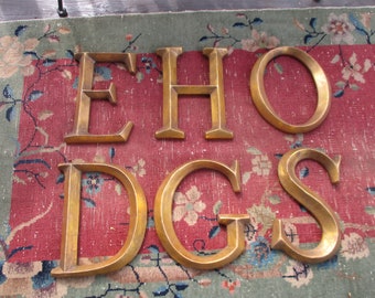 Vintage E, S or O large letter