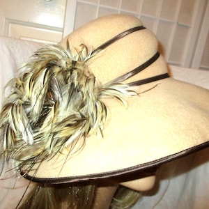 Canadian Hat Andre - Etsy display picture 3