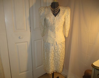 Cachet by Bari Protas ivory lace skirt suit