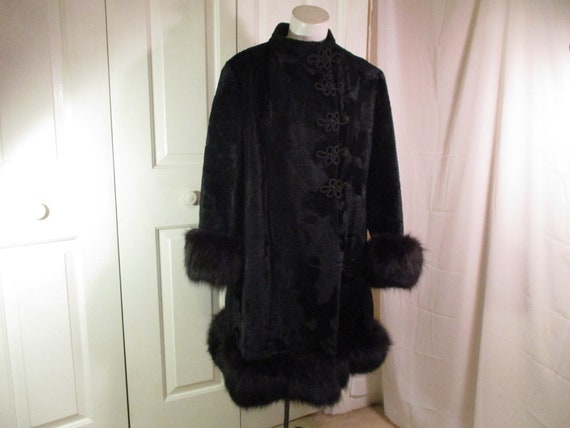 crushed velvet with fox trim coat - image 2