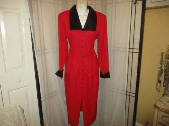Tailleur top jupe rouge