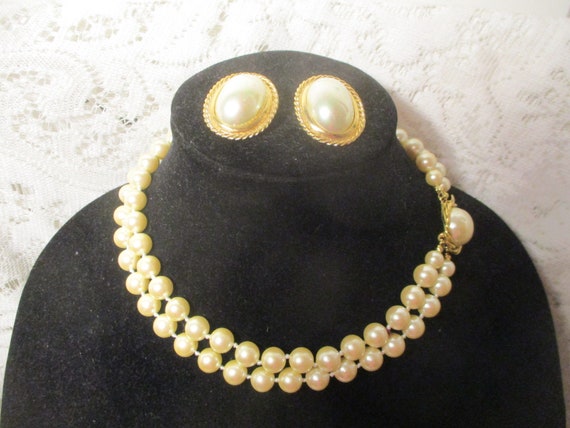 Carolee faux pearl 2 strand necklace and clip on … - image 1