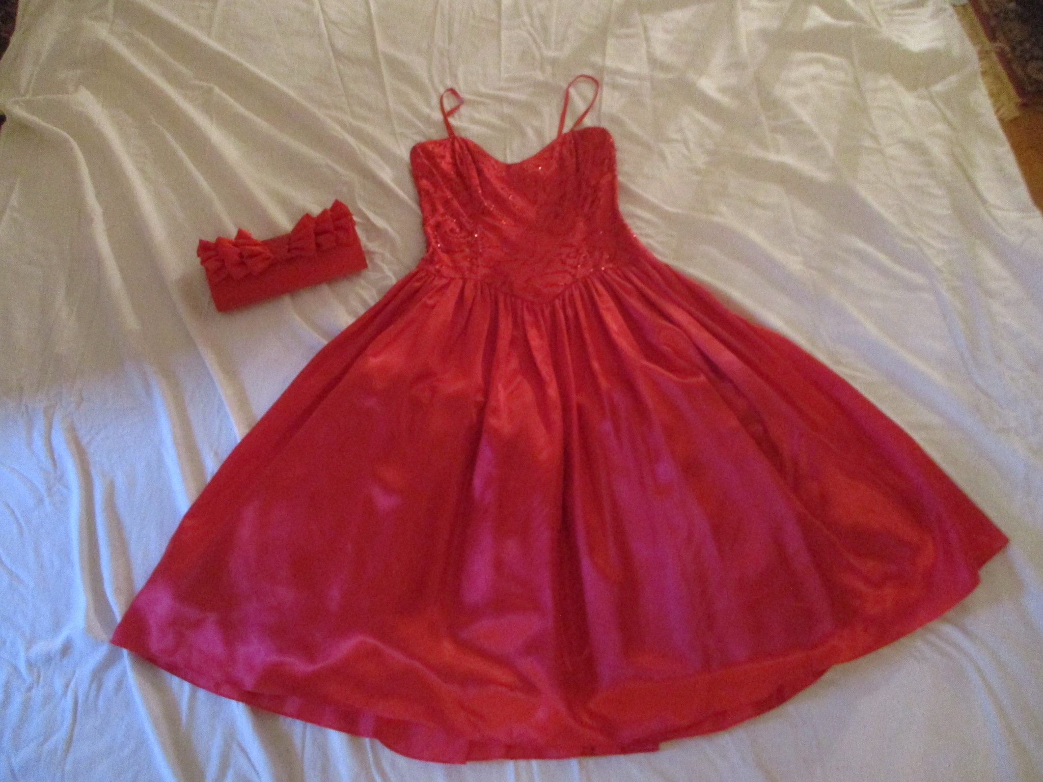 vintage Gunne Sax by Jessica McClintock red size 6 vintage Gunne Sax by Jessica McClintock red size 6