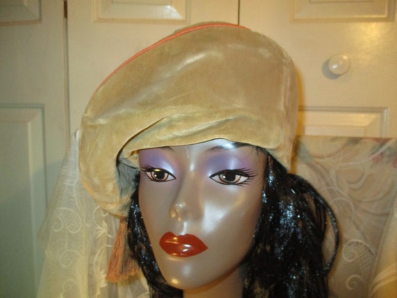 Sylvia velvet tassel beret - image 7