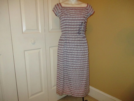 Minx Modes taffeta & lace wiggle dress