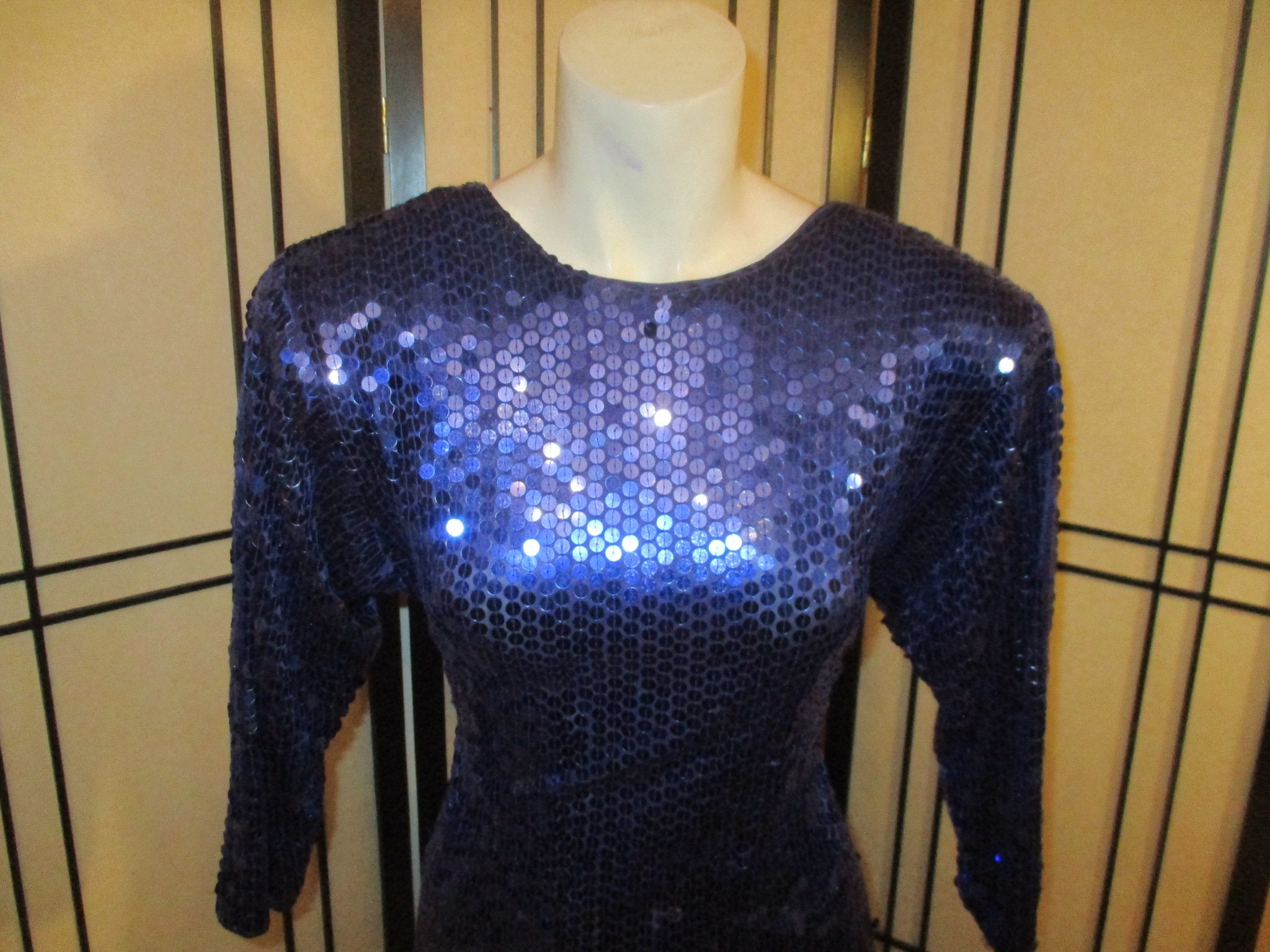 Para royal blue sequined 3/4 sleeve low back dress