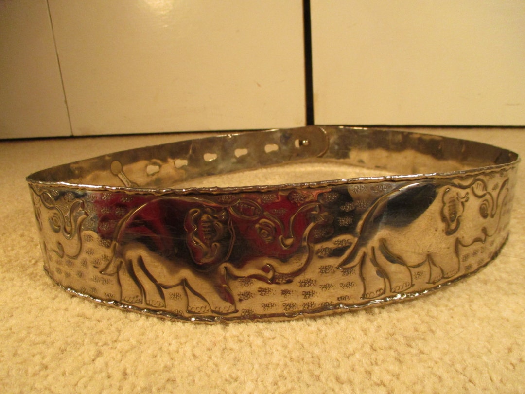 Elephant Embossed Belt Brass Made in India Silver Link Vintage 37” Accessory M L comstock-heritage-ab-elephant-  main image 4