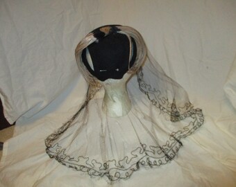 Roberta Bernays Full Veil Feather Hat - Etsy display picture 1