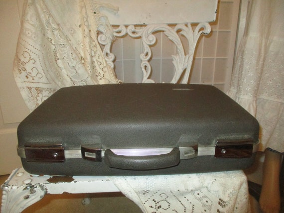 Forecast vintage hard shell briefcase, luggage, t… - image 1