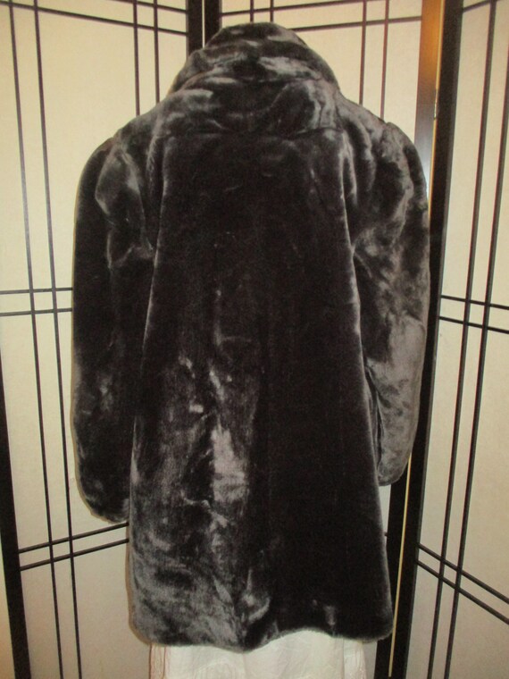Jordache faux fur coat - image 5