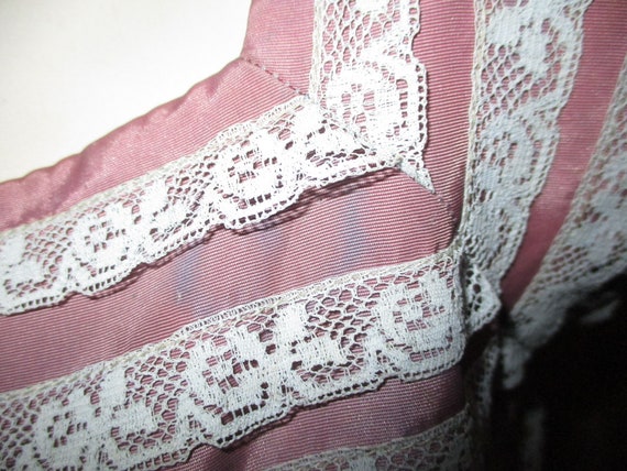 Minx Modes taffeta & lace wiggle dress - image 10