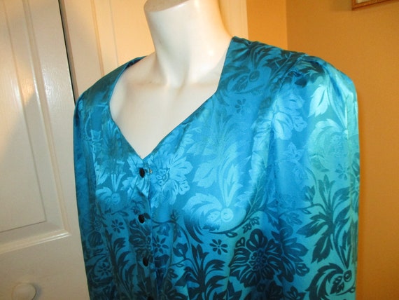 Liz Claiborne silk damask peplum blouse - image 3