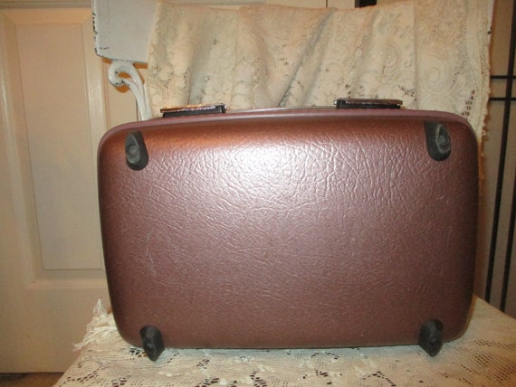 American Tourister bronze train case - image 8