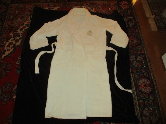 men's soft terry cloth robe - image 10
