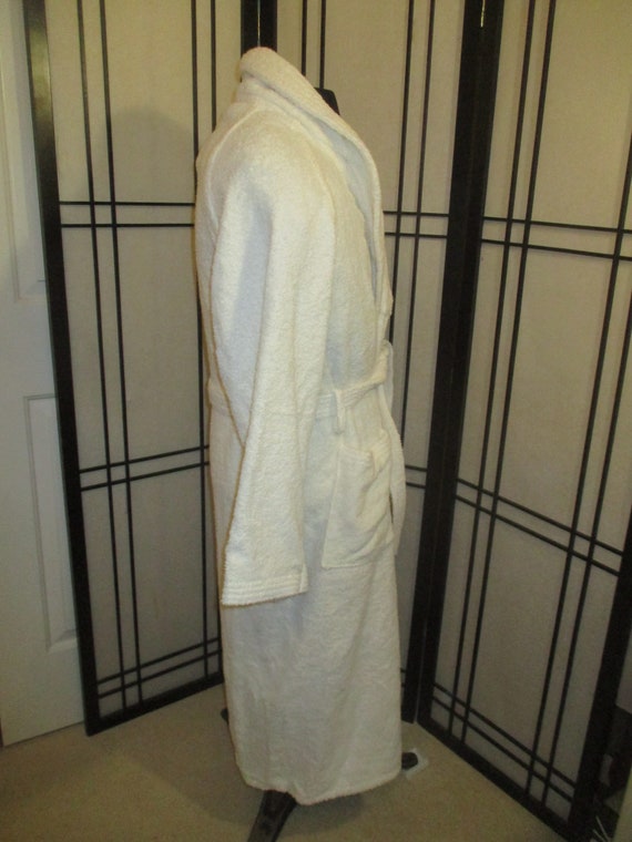 men's soft terry cloth robe - image 3